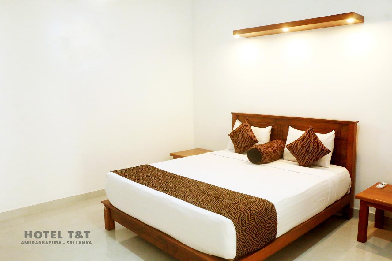 Hotel T & T Анурадхапура Экстерьер фото